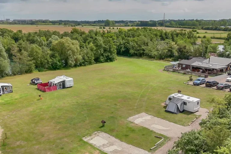 sandwich lakes landscape caravan park 7 1024x683 1 768x512